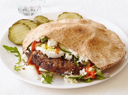 Photo Vegetarian burgers in Arabic