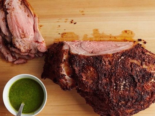 صورة للطبق - ساق الضأن المشوي في الفلفل الحلو مع صلصة النعناع