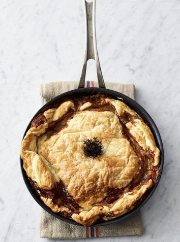 فوتو جيمي أوليفر في دجاج مغلق