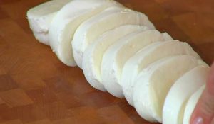 ثلاثة المقبلات اللون