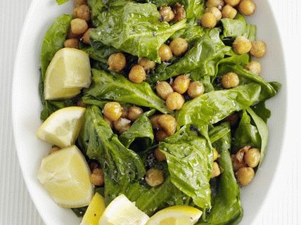 الحمص المتبل بالصور والسبانخ