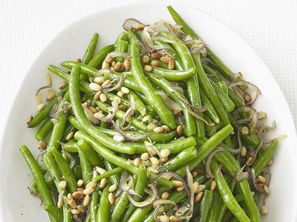 فاصوليا خضراء بالصور مع الصنوبر