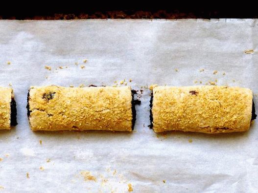 قضبان فوتو سيريل المحشوة بثلاثة أنواع من التوت