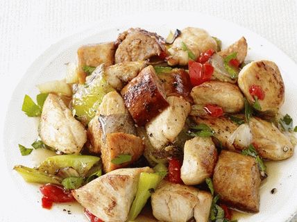 فوتو فرايد تشيكن مع السجق والفلفل